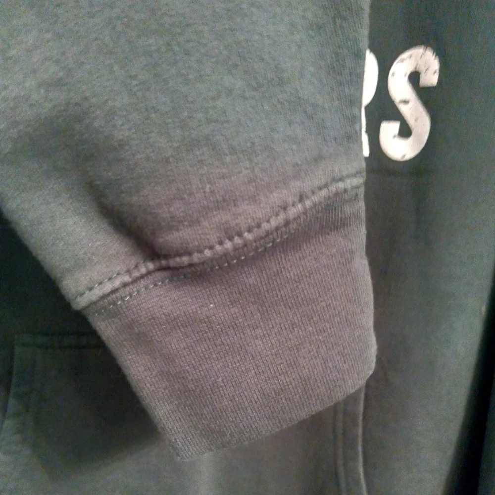 Green Hoodie - Picture 4 of 7